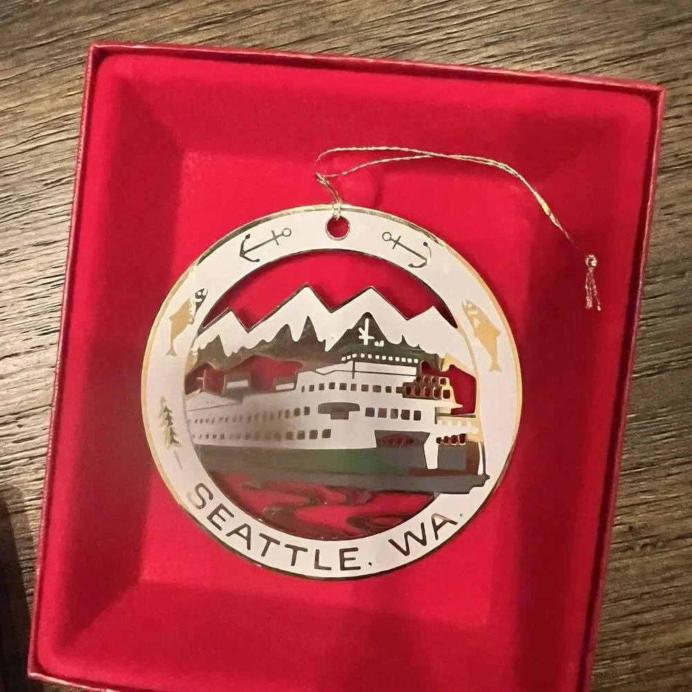 CAMERLANE Washington State 24K GOLD FINISH ORNAMENT  christmas ferry seattle new